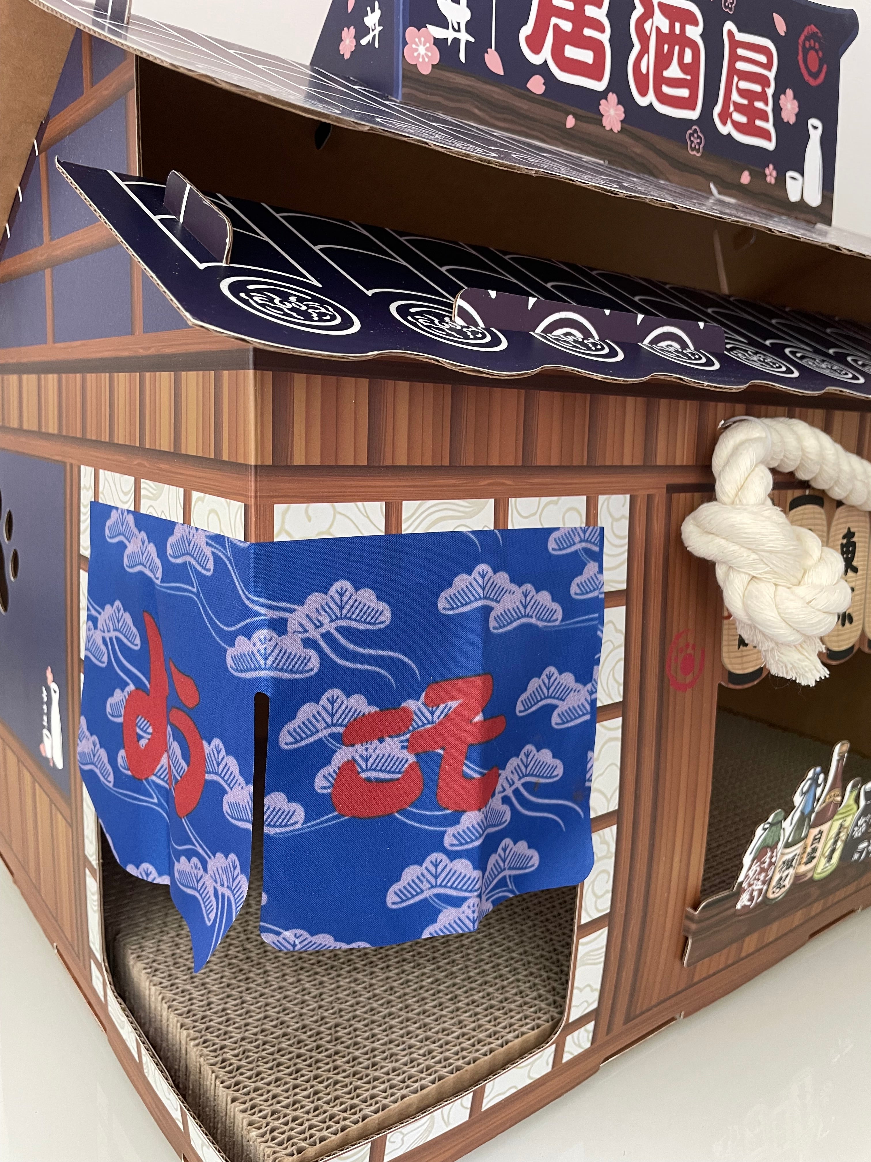 Japanese Cat House with Scratch Pad