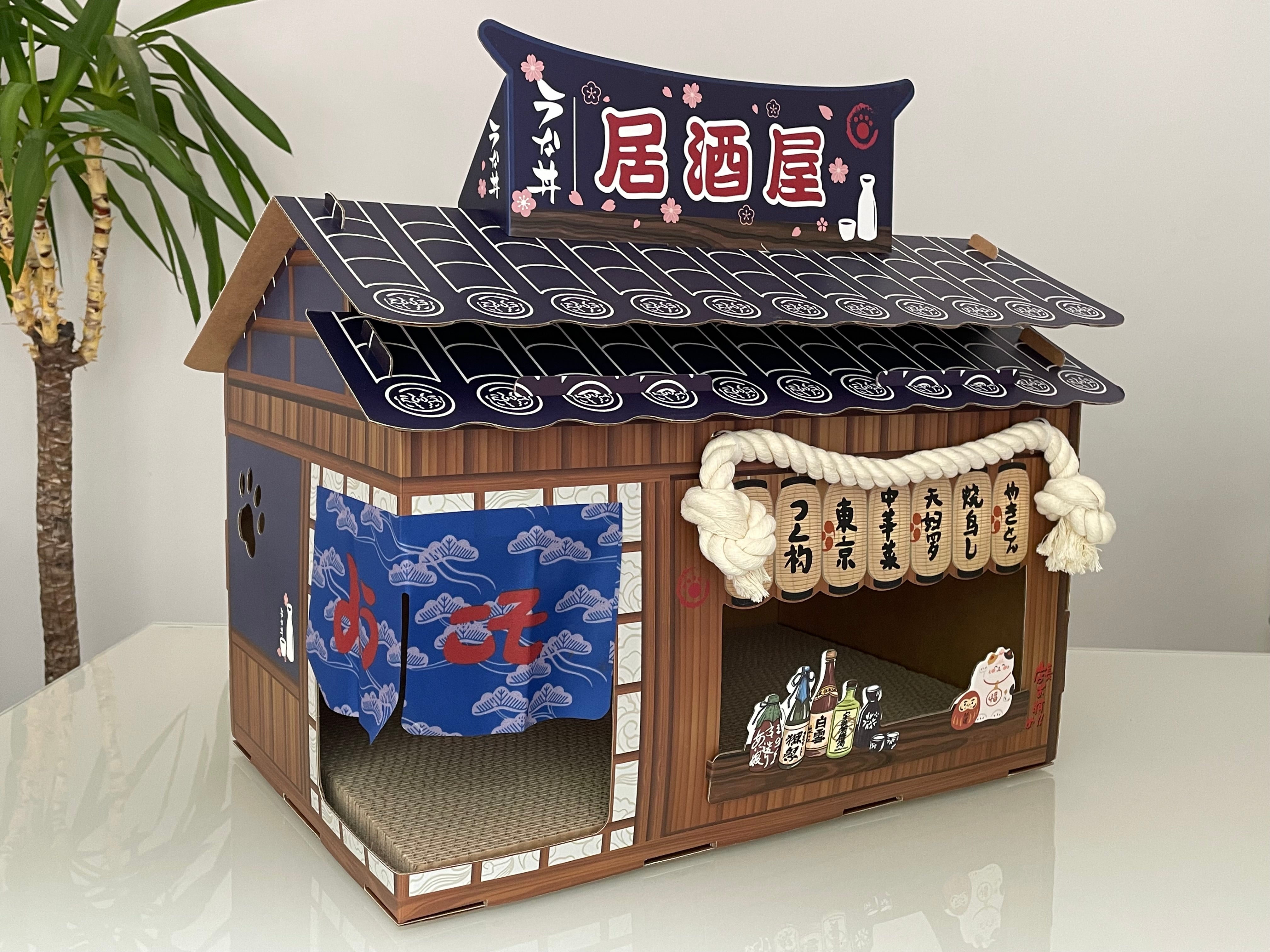 Japanese Cat House with Scratch Pad