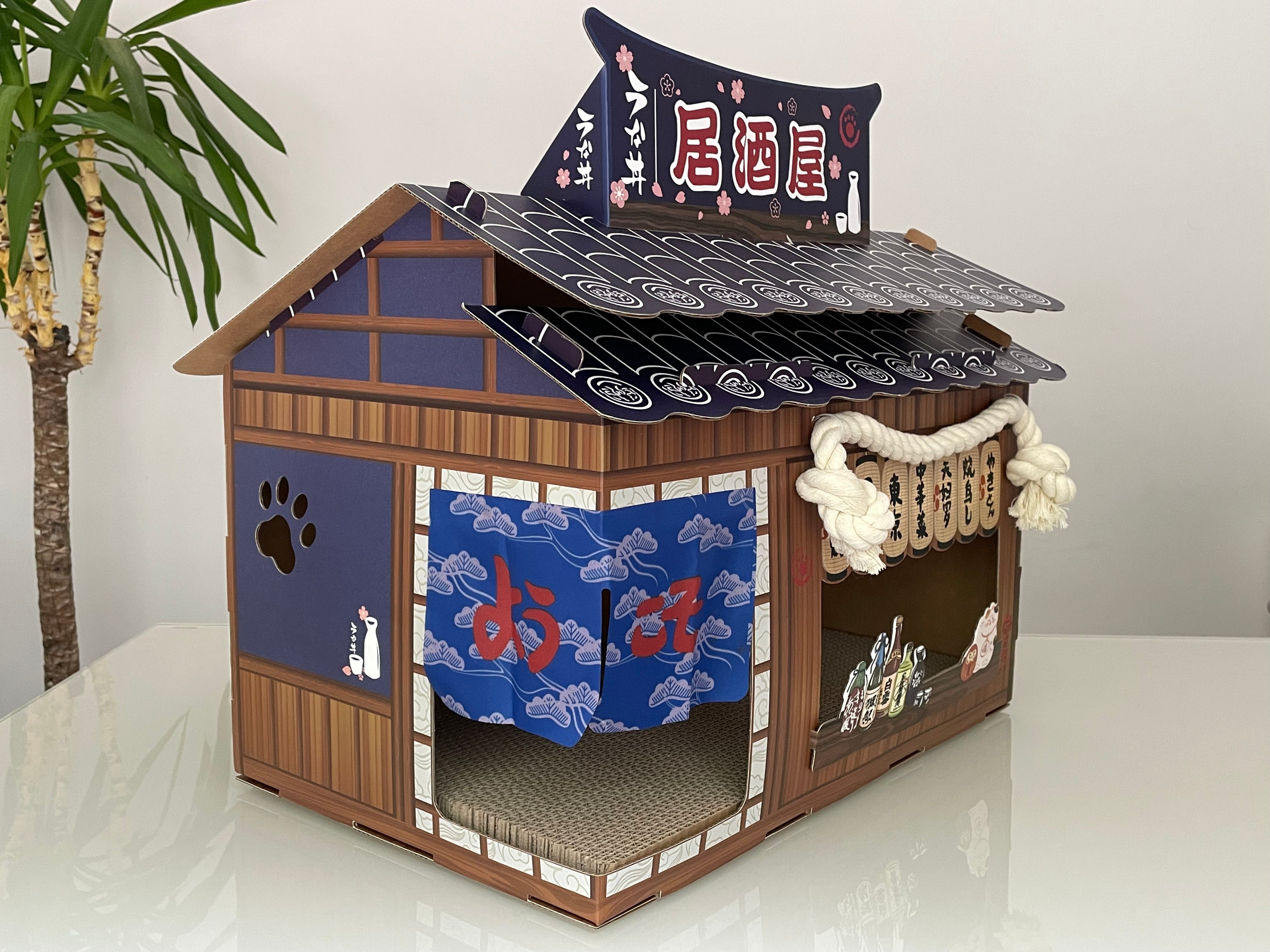 Japanese Cat House with Scratch Pad