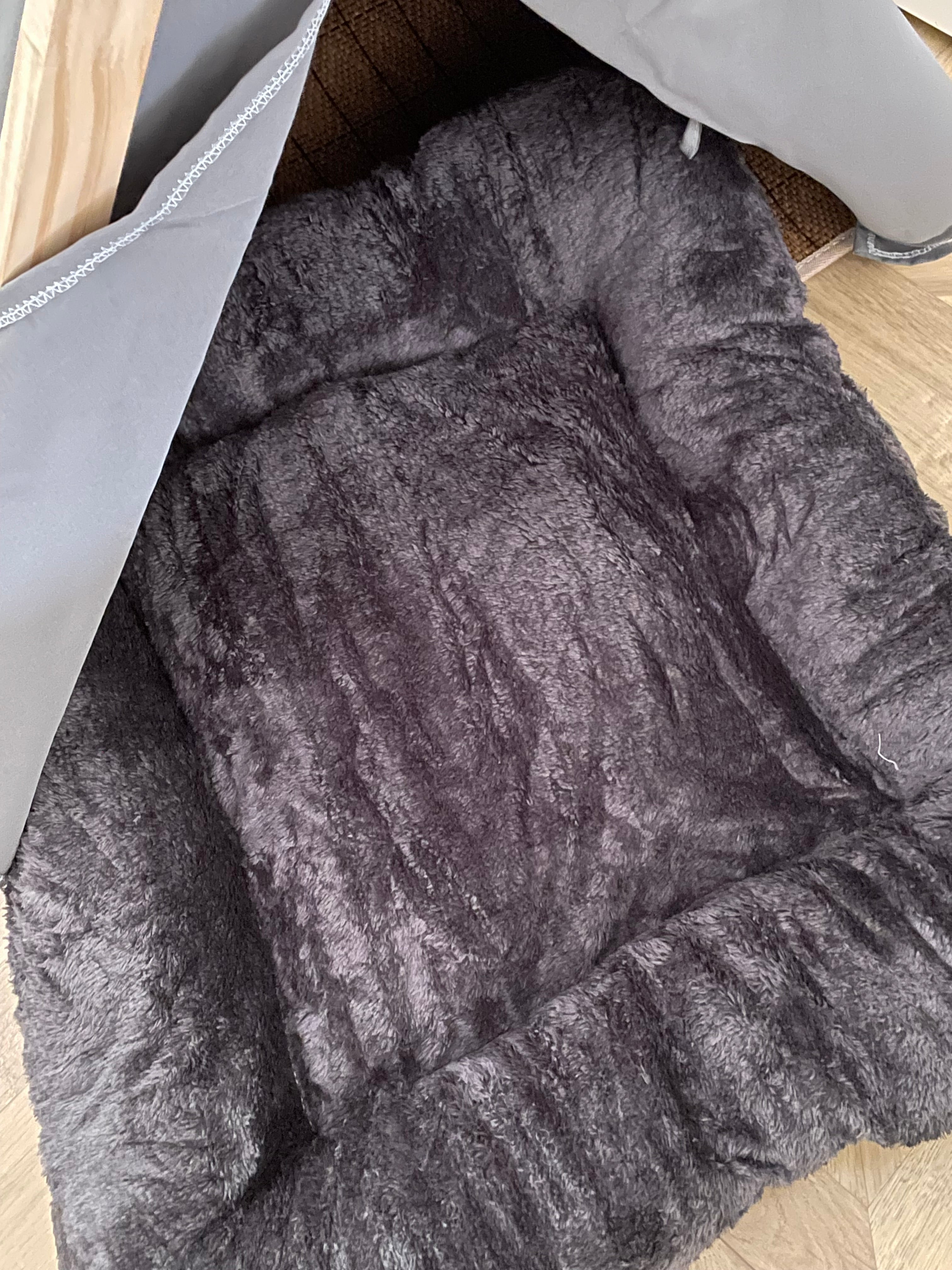 Whiskery Teepee Retreat – Pet Tent with Cushions & Mat
