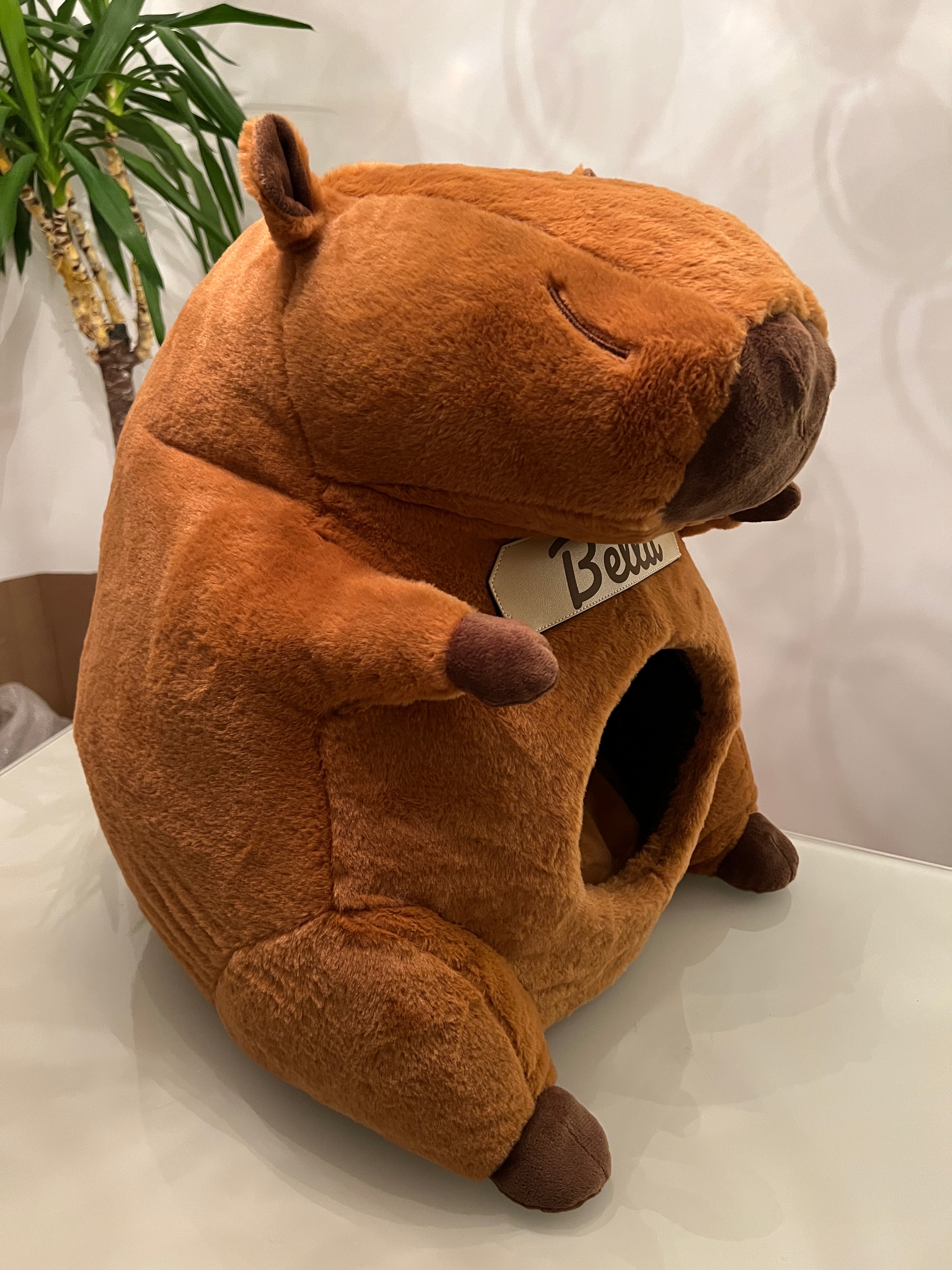 Personalised Capybara Cat House | Structured Cat Bed That Keeps Its Shape – Beige PU Name Tag