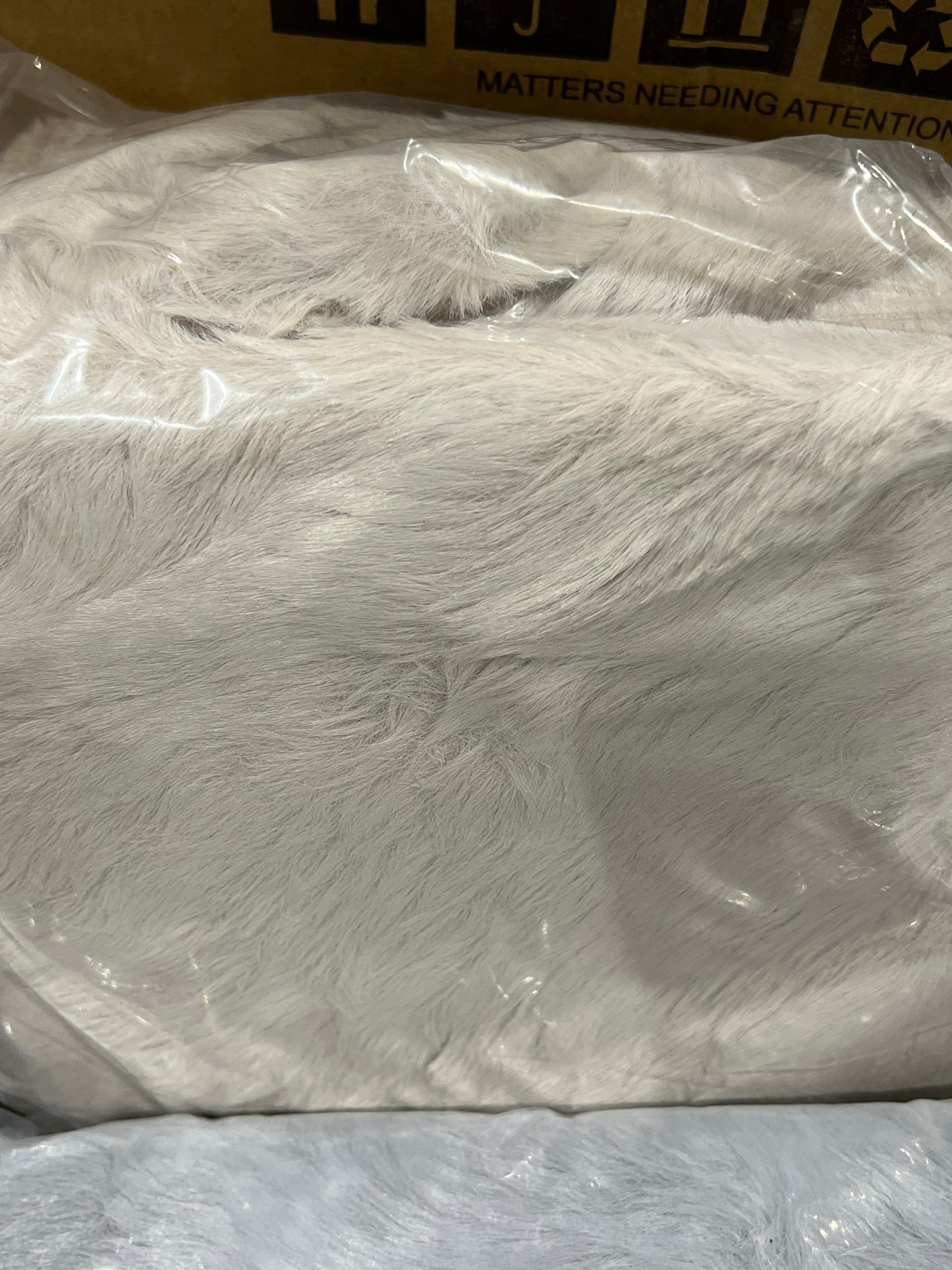 Cloud-Soft Faux Fur Pet Seat Cover & Sofa Bed – For Cats & Small Dogs